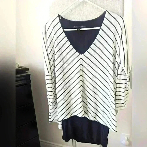 White House Black Market Tunic Top - size small - Picture 1 of 3
